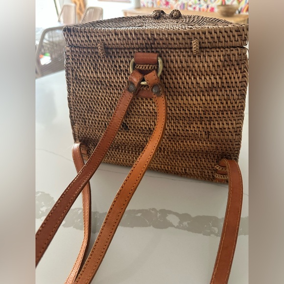 BALI STRAW Backpack - Picture 2 of 3